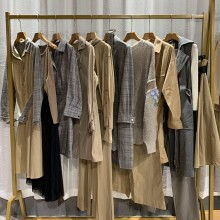 广州市白云区石门慕语服装经营部 一站式鞋帽批发专家